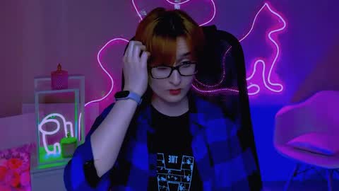 LixeLuna online show from 4, 4, 2026