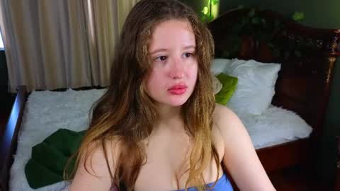 Snapshot of liza_mur chatting on 25, 6, 2026 your love online show from 25, 6, 2026