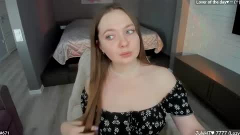 Girl next door online show from 15, 7, 2026