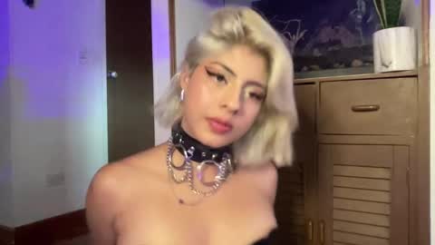 Lizeth online show from 9, 12, 2024