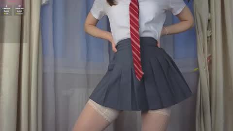 Hello there im Amelia Im new here Lets have fun online show from 7, 11, 2025