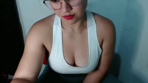 Snapshot of lizbodu chatting on 6, 1, 2025 Lizze Bodu 3 online show from 6, 1, 2025