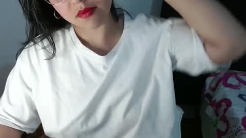 Snapshot of lizbodu chatting on 7, 11, 2025 Lizze Bodu 3 online show from 7, 11, 2025