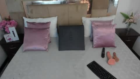 Liz  online show from 8, 8, 2026