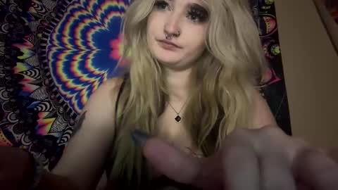 Snapshot of lizz44887 chatting on 4, 3, 2025 Lizz online show from 4, 3, 2025