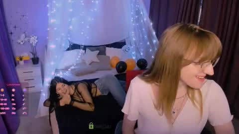 lizzie_boom online show from 4, 11, 2025