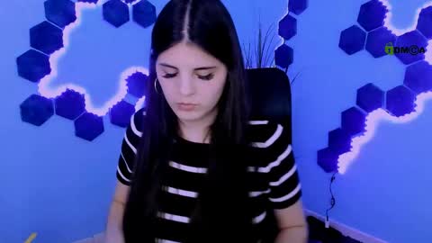 lizzie_boom online show from 7, 4, 2026