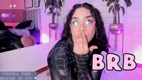  Lizzie  online show from 28, 7, 2026