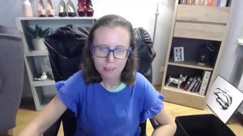 Lizzy online show from 10, 9, 2025