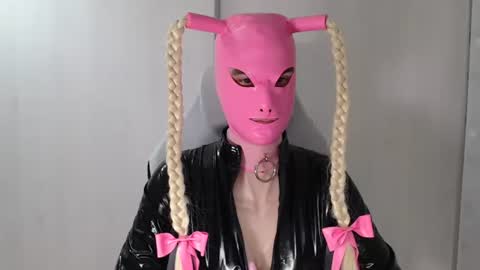    online show from 19, 6, 2026