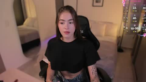 Lizzy Colins online show from 16, 7, 2026