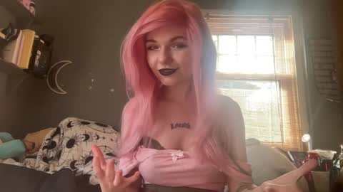 lizzybunny online show from 1, 3, 2025