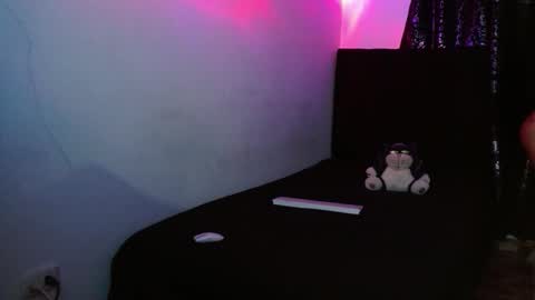 Snapshot of lliamm_2 chatting on 23, 11, 2025 lliamm 2 online show from 23, 11, 2025