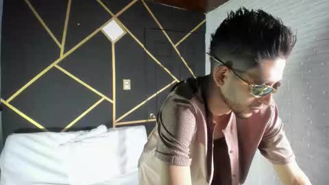 Logan Rogers online show from 15, 10, 2025