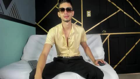 Logan Rogers online show from 29, 10, 2025