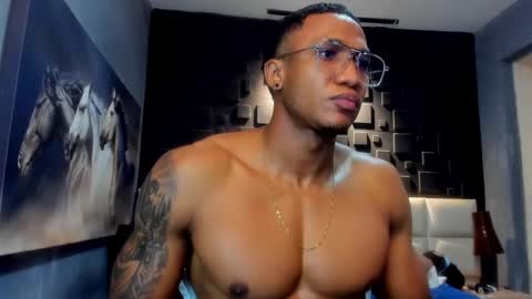 logan_varela online show from 18, 12, 2024