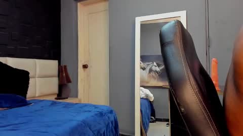 logan_varela online show from 29, 12, 2024