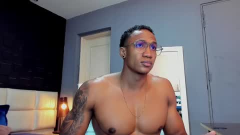 logan_varela online show from 2, 1, 2025