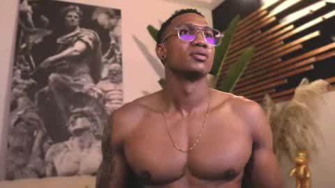 logan_varela online show from 12, 2, 2025