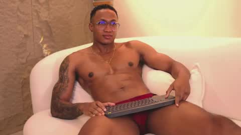 logan_varela online show from 4, 3, 2025