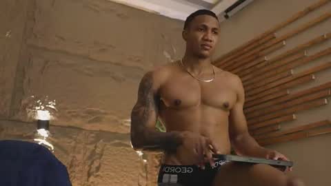 logan_varela online show from 19, 12, 2025