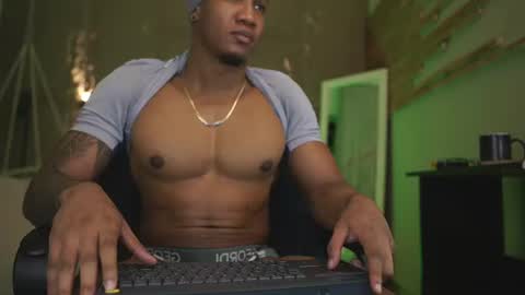 logan_varela online show from 25, 7, 2026