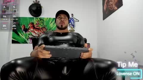 LOGAN WHITTERS online show from 25, 7, 2026