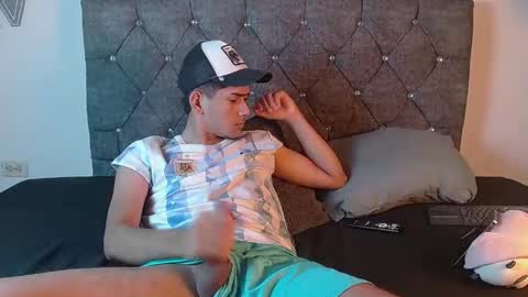 logan_willyams_ online show from 18, 10, 2025