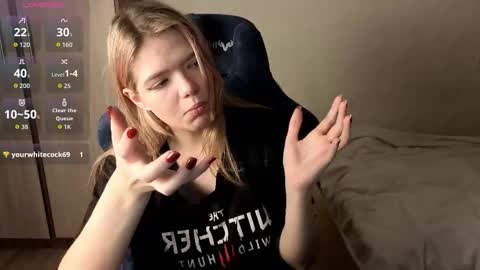 Snapshot of logandrive chatting on 30, 10, 2025 Logan and Katana online show from 30, 10, 2025