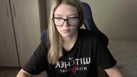 Snapshot of logandrive chatting on 5, 12, 2025 Logan and Katana online show from 5, 12, 2025