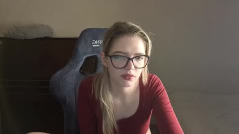 Snapshot of logandrive chatting on 19, 3, 2026 Logan and Katana online show from 19, 3, 2026