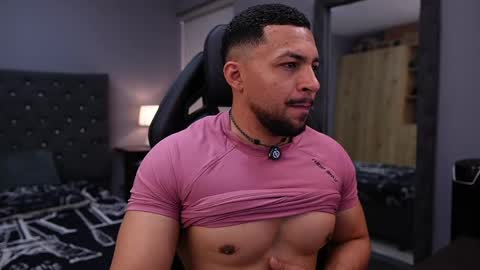 loganmartinx online show from 17, 5, 2026