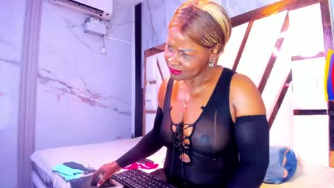 Lola online show from 18, 7, 2026