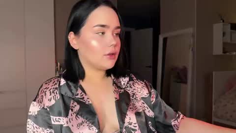 Snapshot of lola_razee chatting on 12, 7, 2026 lola_razee online show from 12, 7, 2026