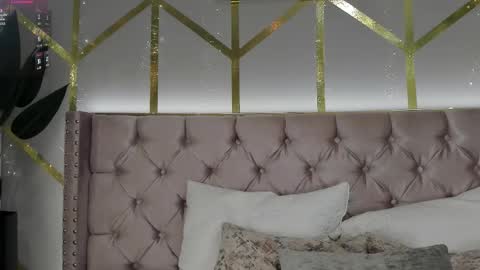 lola_saenz__ online show from 18, 3, 2026