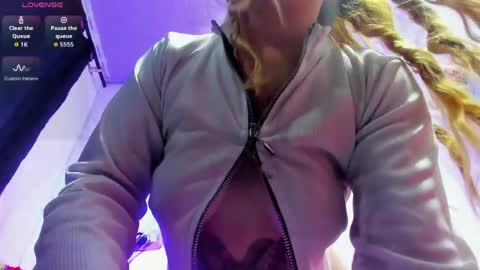lola_wish online show from 1, 5, 2026