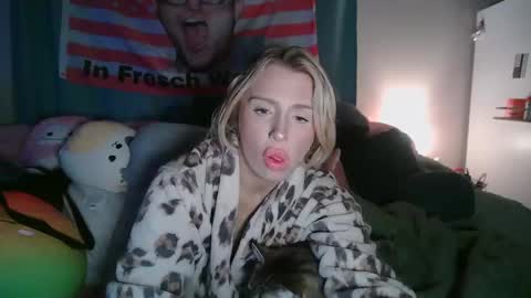 lolaa555 online show from 7, 4, 2026