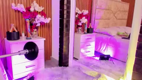 Lola Angel online show from 27, 2, 2026