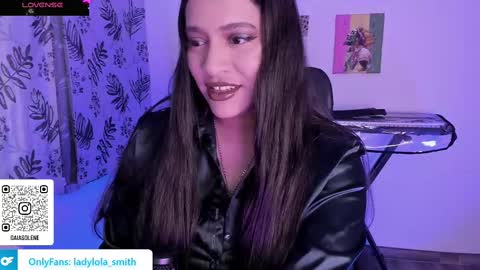 lolaasmith_21 online show from 11, 3, 2025