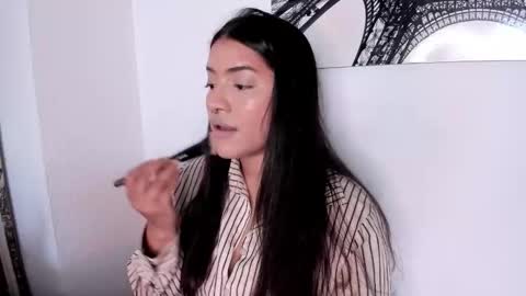 lolaasmith_21 online show from 7, 3, 2026