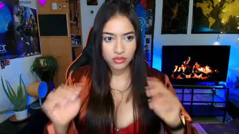 lolaasmith_21 online show from 6, 5, 2026
