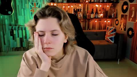 Snapshot of lolaasmus chatting on 11, 12, 2024 I consider myself the god Loki but life just calls me LOL  online show from 11, 12, 2024