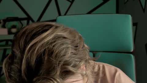 Snapshot of lolaasmus chatting on 14, 12, 2024 I consider myself the god Loki but life just calls me LOL  online show from 14, 12, 2024