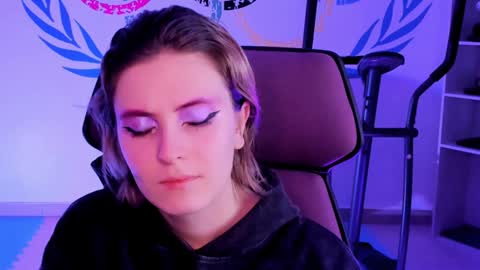 Snapshot of lolaasmus chatting on 15, 12, 2024 I consider myself the god Loki but life just calls me LOL  online show from 15, 12, 2024