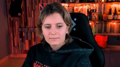 Snapshot of lolaasmus chatting on 18, 12, 2024 I consider myself the god Loki but life just calls me LOL  online show from 18, 12, 2024