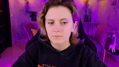 Snapshot of lolaasmus chatting on 3, 1, 2025 I consider myself the god Loki but life just calls me LOL  online show from 3, 1, 2025