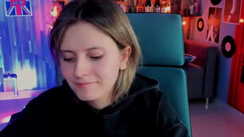 Snapshot of lolaasmus chatting on 7, 1, 2025 I consider myself the god Loki but life just calls me LOL  online show from 7, 1, 2025