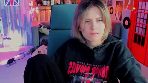 Snapshot of lolaasmus chatting on 7, 1, 2025 I consider myself the god Loki but life just calls me LOL  online show from 7, 1, 2025