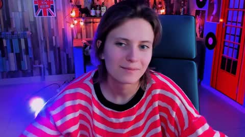 Snapshot of lolaasmus chatting on 8, 1, 2025 I consider myself the god Loki but life just calls me LOL  online show from 8, 1, 2025