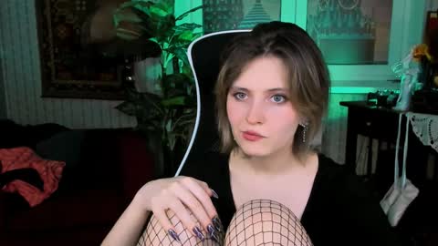 Snapshot of lolaasmus chatting on 10, 1, 2025 I consider myself the god Loki but life just calls me LOL  online show from 10, 1, 2025